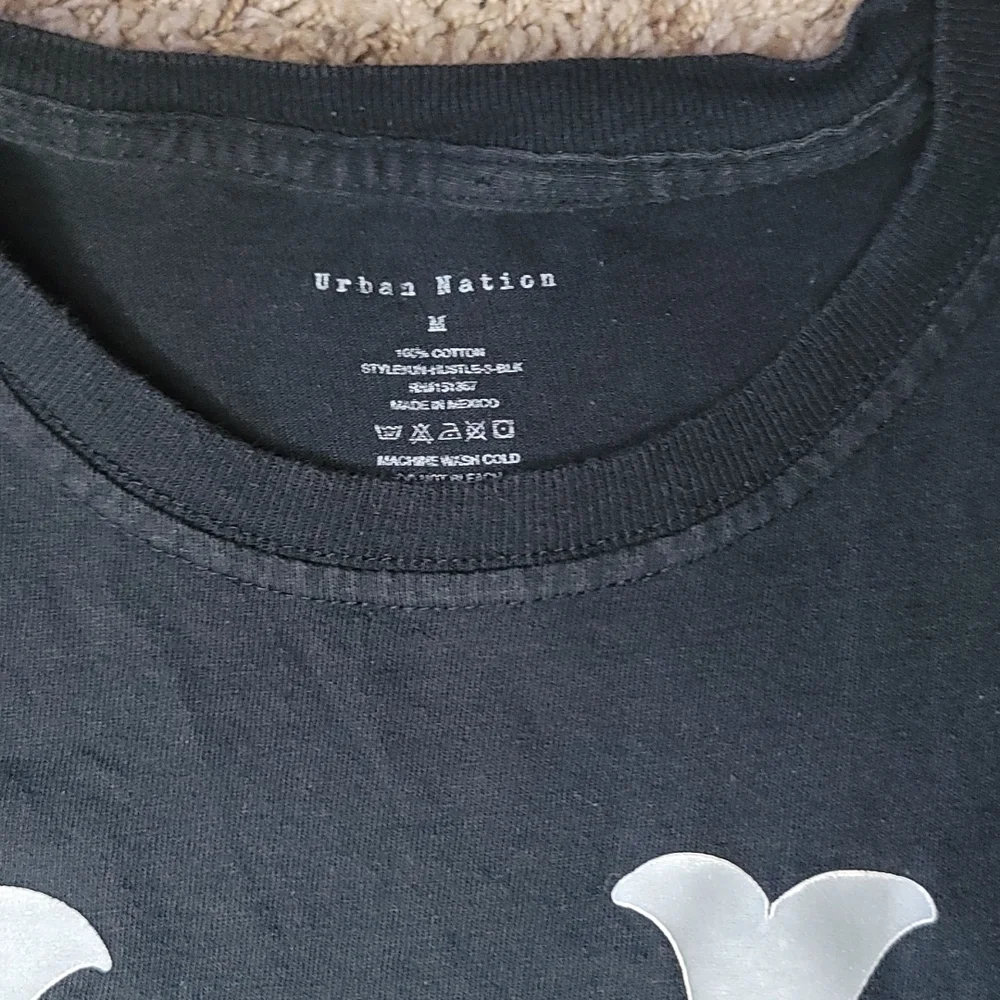 Hustle Tshirt - Picture 3 of 4